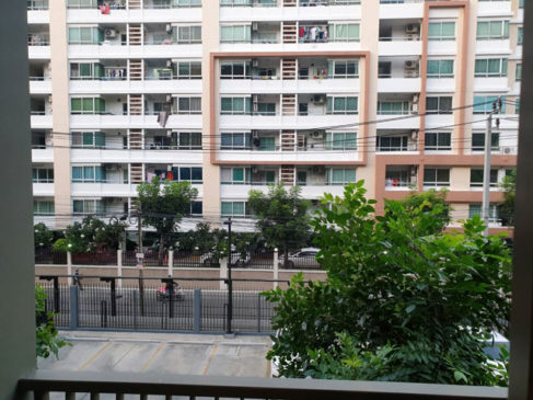 FOR Sale Metro Luxe Ratchada  space 28 Sqm Bangkok CBD condo for sale only 3.65 MB