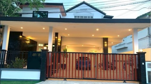 ขายบ้านเดี่ยว 2 ชั้น รวมเฟอร์นิเจอร์ หมู่บ้านราชพฤกษ์ วงแหวน-บางบอน 4 เงียบสงบ 5 ห้องนอน 4 ห้องนํ้า โทร 0865402132