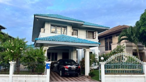 บ้านเดี่ยว 82 ตรว. หมู่บ้านภัทรนิเวศน์ลากูน บางบัวทอง นนทบุรี ทำเลดี เดินทางสะดวก! Tel 096-195-4426