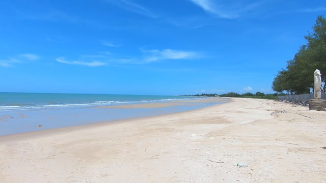 หาดลึกลับ จ.เพชรบุรี ใกล้หาดชื่อดัง ส่วนตัวเว่อร์ ไร้คน  มีเพียงม้าน้ำเท่านั้น ‼️ ทรายขาว น้ำใสมาก