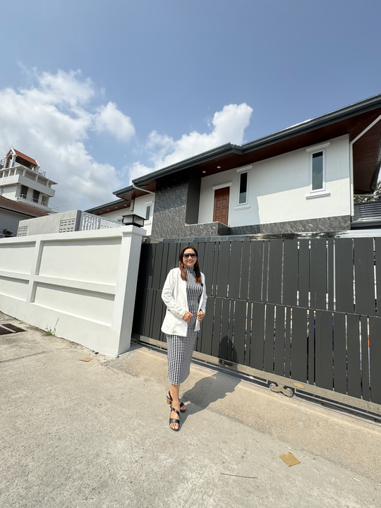 ขายบ้านเดี่ยวพูลวิลล่าพัทยา Pattaya Private Pool Villa House for Sale 131ตรว ติดถนนหลักพัทยา