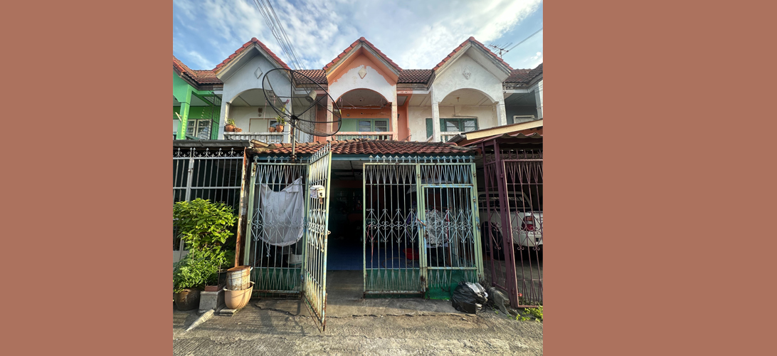 ทาวน์เฮ้าส์หมู่บ้านหรรษา เพชรเกษม93 16ตรว. ราคาพิเศษ 1.2 ล้าน ถูกกว่าราคาตลาดหลายแสน