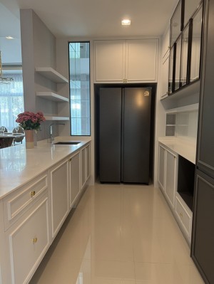 บ้านเดี่ยวหรูมัณฑนาสันทราย หลังสุดท้าย จาก Land & Houses — ติดสวนส่วนกลาง  ทำเลทองใกล้เมืองเชียงใหม่