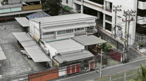 ขายบ้าน พร้อมร้านอาหาร 2 ชั้น เอกมัย-สุขุมวิท 42 ใกล้ BTS ทำเลหายาก ใจกลางเมือง โทร 089-0663888