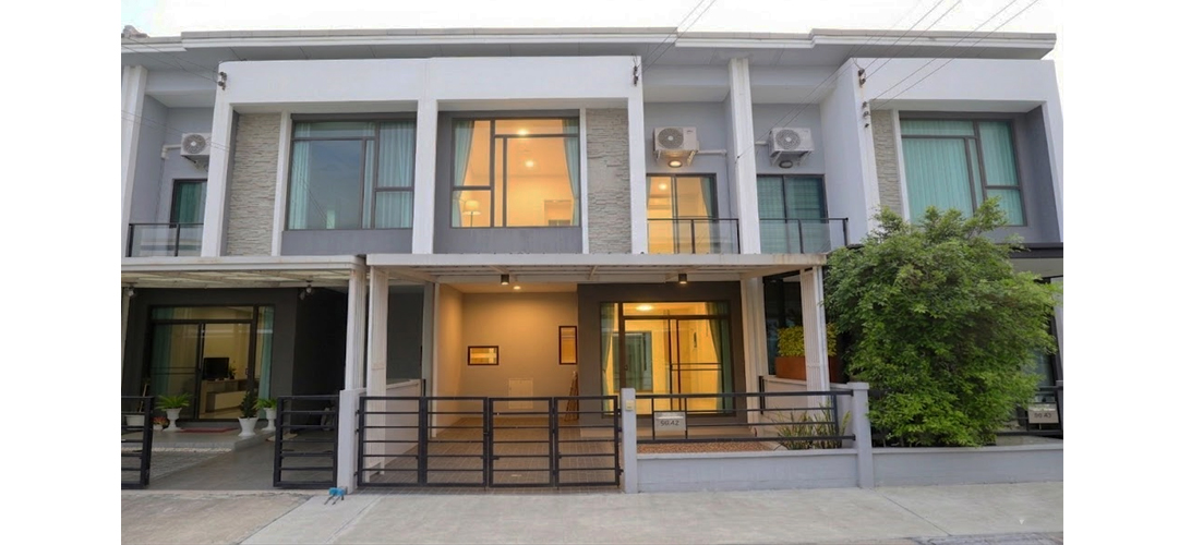 ทาวน์โฮม พลีโน่ ปิ่นเกล้า จรัญ บ้าน AP ทำเลดี ใกล้รถไฟฟ้า ราคาคุ้ม